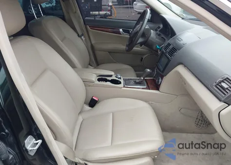 2010 Mercedes-Benz C 300 Luxury 4Matic/Sport 4Matic from USA, damaged, VIN WDDGF8BB7AR130631